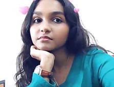 Part 1: A Tamil Malaysian Girls Steamy Encounter